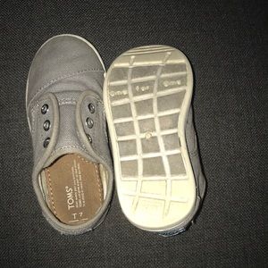 Toddler Grey Toms
